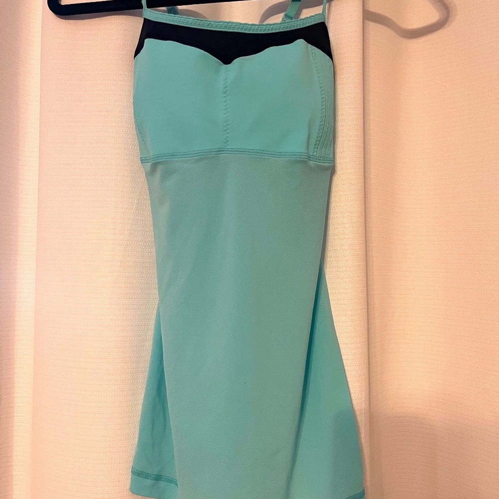 Lululemon tank top